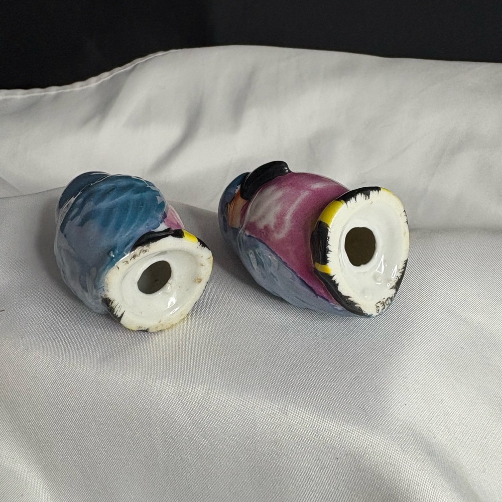 Lustreware hand painted parrot s/p set - Picture 6 of 6